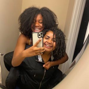 Meet your Posher, Nicole